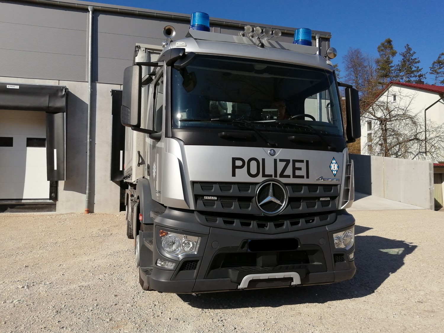 Abholung Wasserstoffperoxid von der Polizei