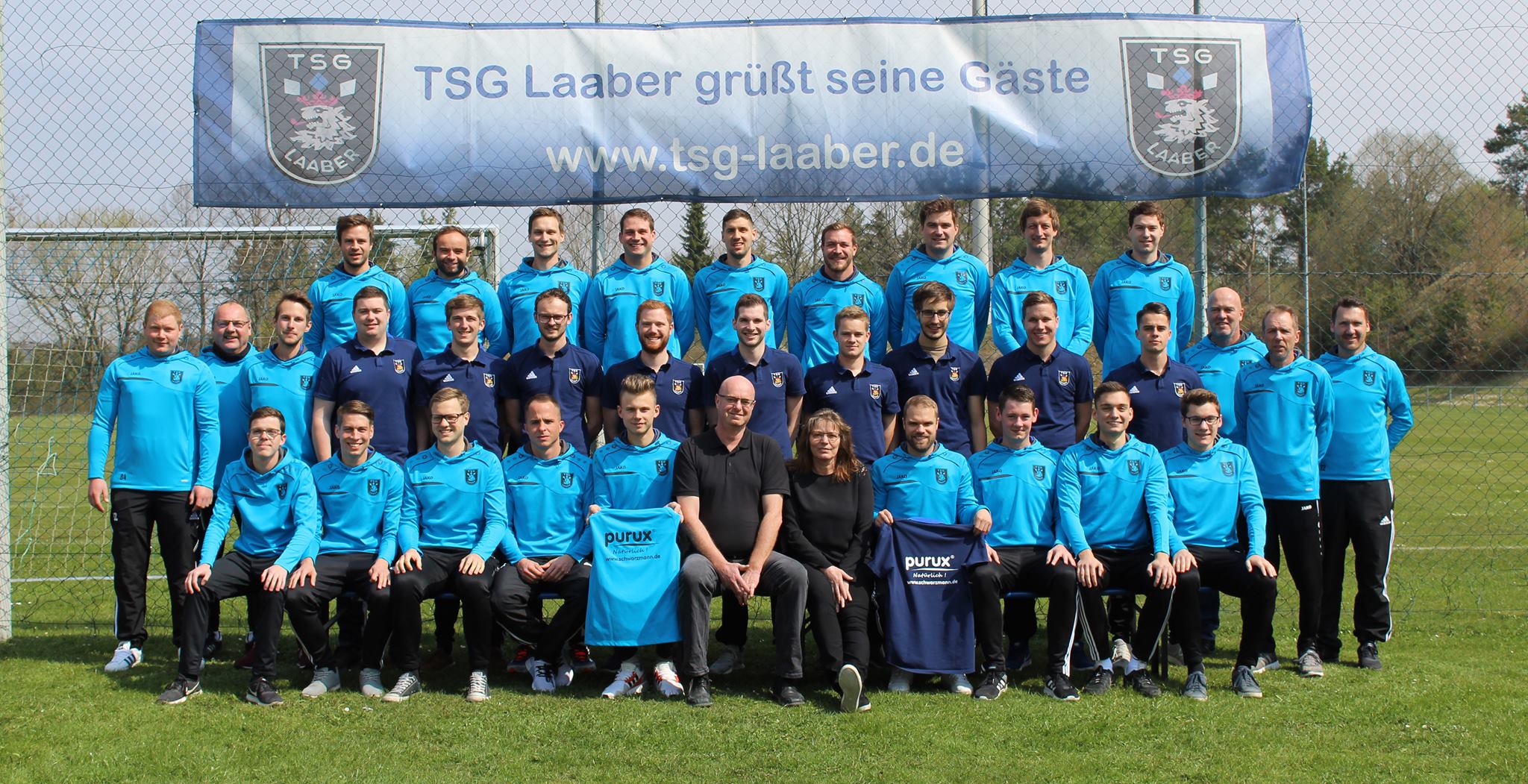 TSG Laaber Sponsoring Trainingsanzüge Gruppenfoto
